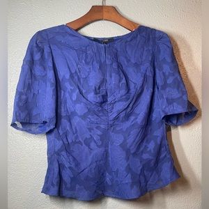 19 cooper jacquard floral keyhole top NWT Large  navy blue not new normal wear.